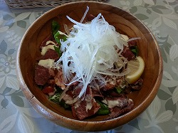 パストラミビーフのサラダ