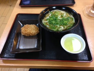 うどん大・肉コロッケ.JPG