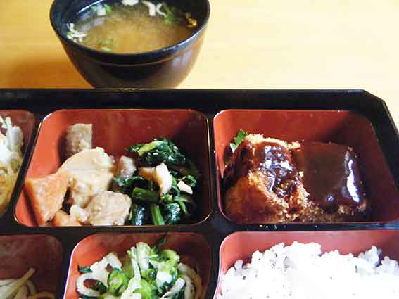 アメリカンステーションの「豆腐カツ」♪