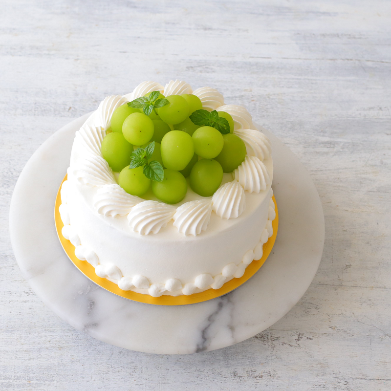 シャインマスカットの誕生日ケーキ♪ | ♪Happy Delicious Bakery
