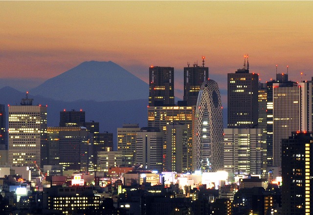 Tokyo%20skyline.jpg