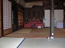 祭壇2.jpg