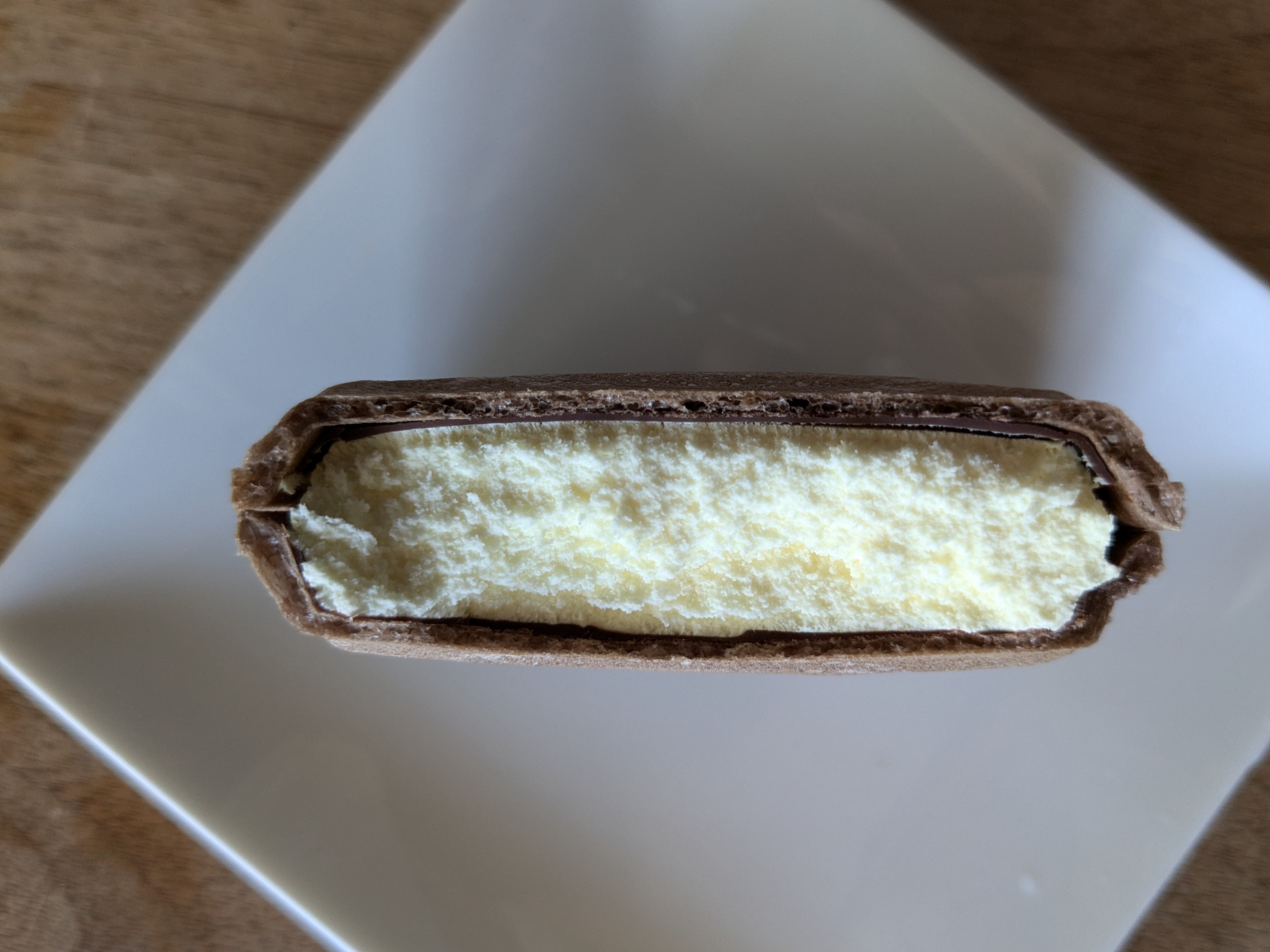 セブンイレブン　期間限定アイス　7プレミアム チョコバナナモナカ