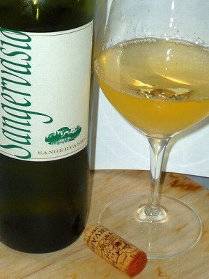 Sangervasio Marna Bianco 2010 glass.jpg