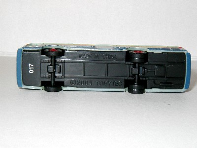 tomytecbus24r02.jpg