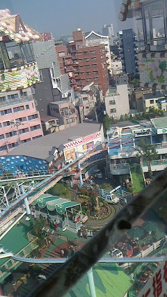 花やしきのゴンドラ.jpg