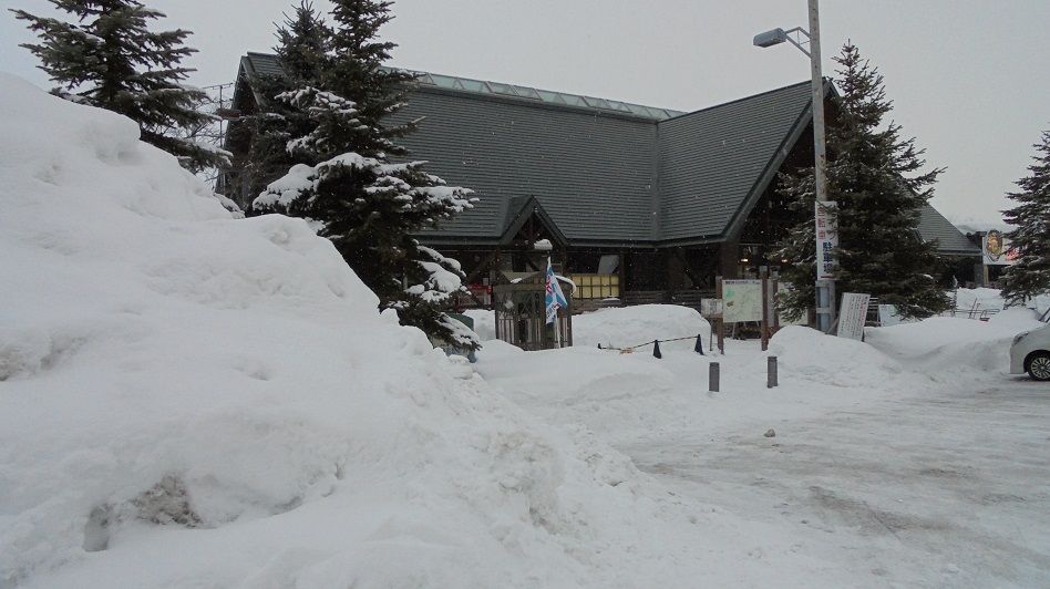 冬の北海道車中泊で鍋焼きうどんで一人宴会 北海道ハウスヤルビ奈井江 Nv350 キャラバンの新車ルートバン3人乗りをベースに車中泊用にベットなどの内装を自作しました Youtube にオートキャンプ場など出かけた先を動画にしてupしてます 楽天ブログ