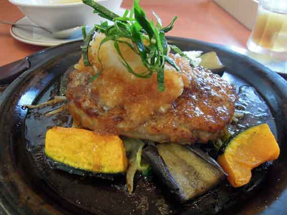 ガストの「大葉おろしの和風ハンバーグ」-2♪