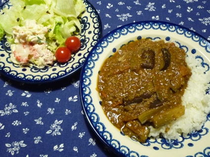 2013.10.14ナスとトマトとひき肉のカレー＆サラタ?5.jpg