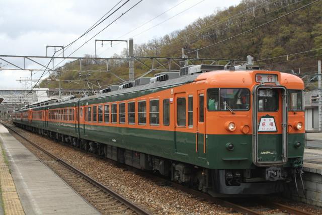 しなの鉄道  幻の 急行 「信州」 上野行き2