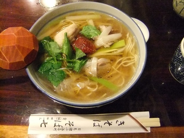 十六文そば七小伝馬町店の辛味噌鴨南そば１