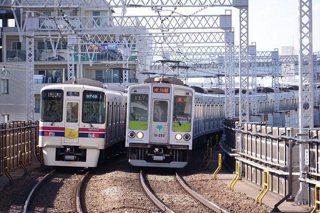 京王 都営 「鉄道探偵と8人の容疑者」 マ－ク2