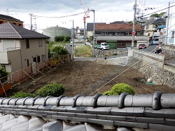 隣地の工事2017.5.27 (2).JPG