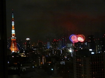 東京湾大華火祭　グランドハイアット東京から