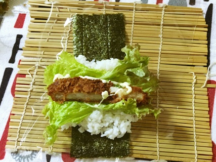カツ巻巻き中320.jpeg