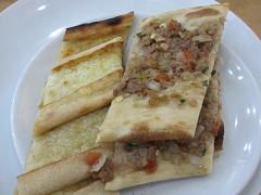 ２５日昼食（トルコ風ピザ）