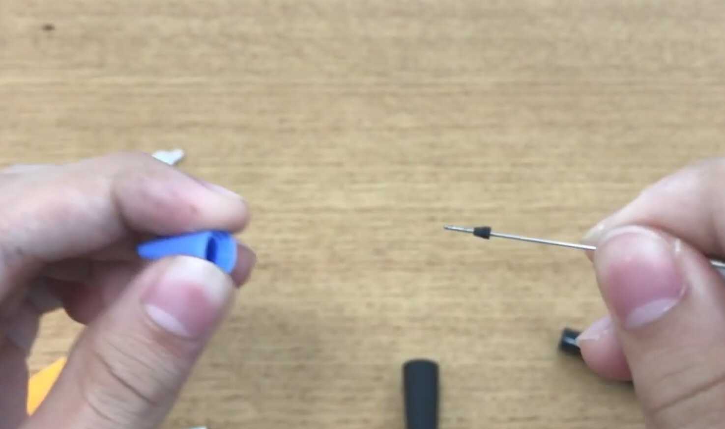 ラミー2000 カヴェコ スペシャル ペンシル の芯抜け 修理方法について