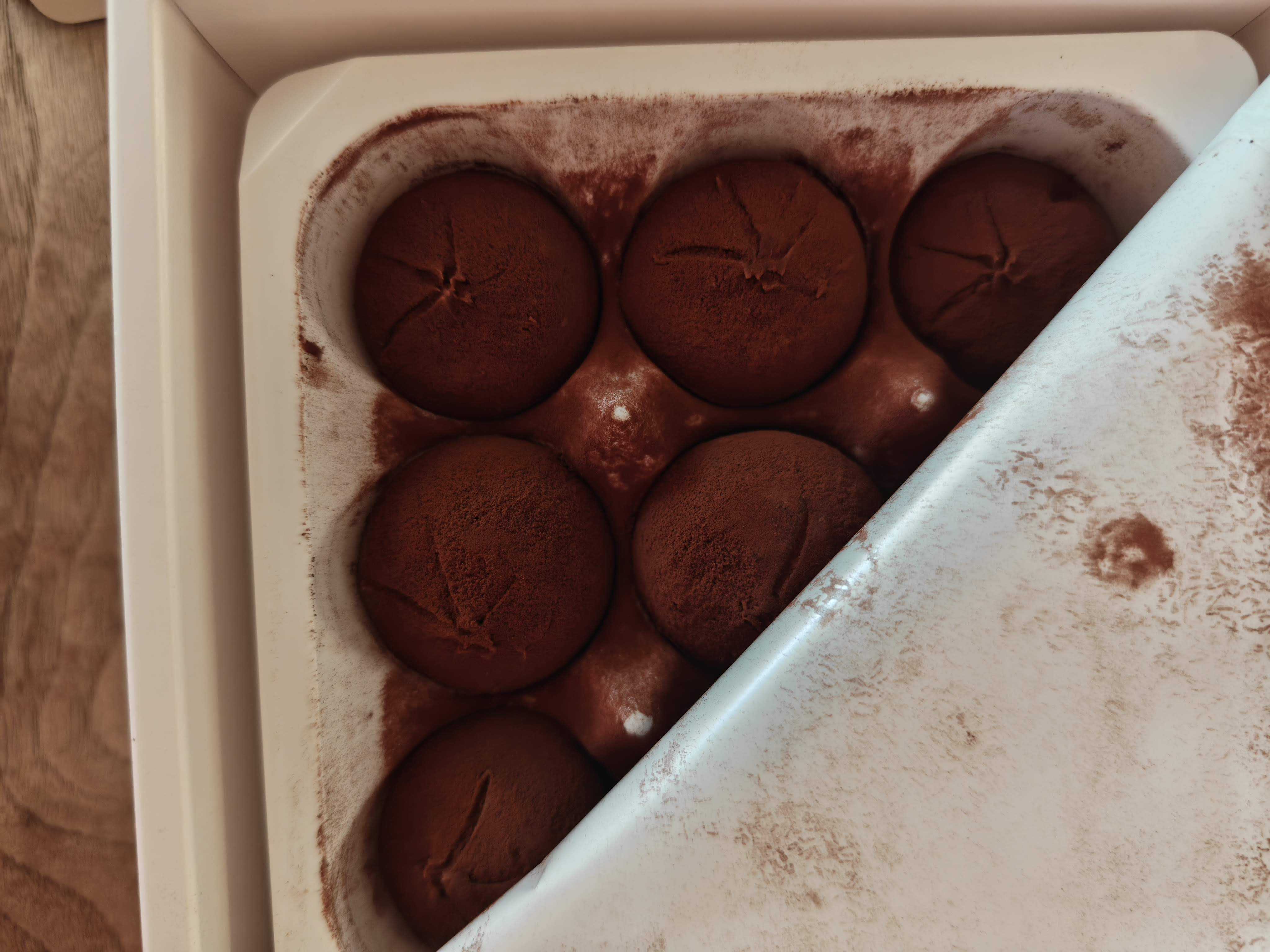 北海道SNOWS(スノー)　スノーボール黒　きのとやの冬季限定ショコラブランド