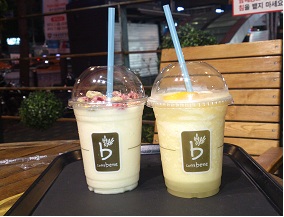 cafe2.jpg