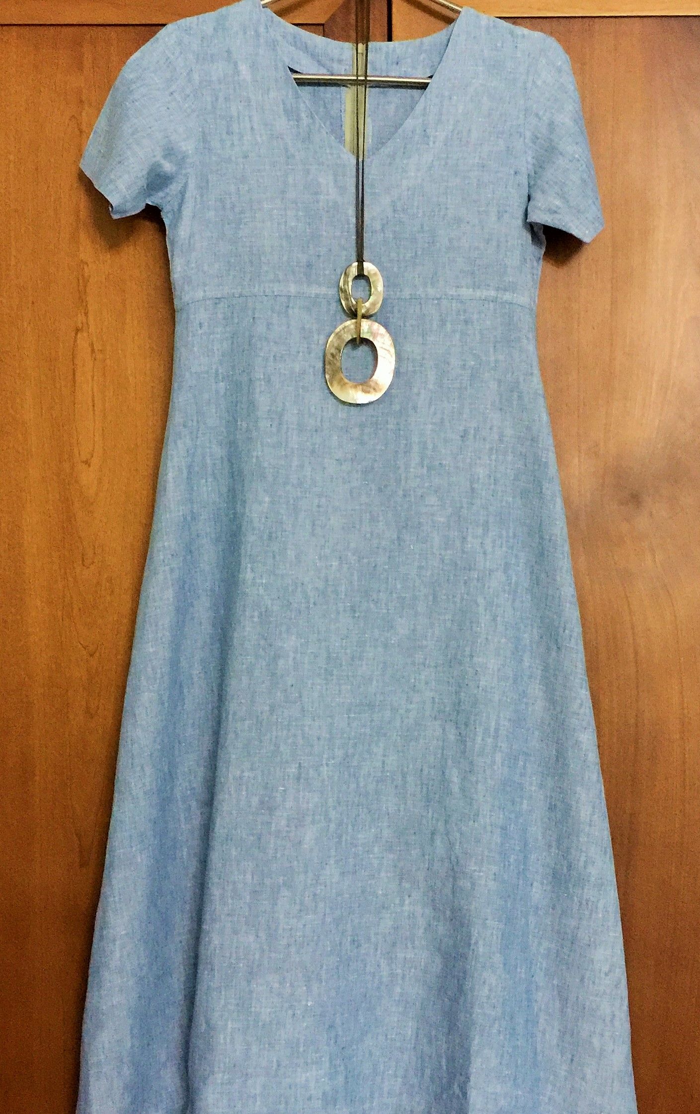 私の夏の定番的ワンピース 麻はやっぱり気持ちがいい 長いワンピースが好き ５０代あるある 楽天ブログ