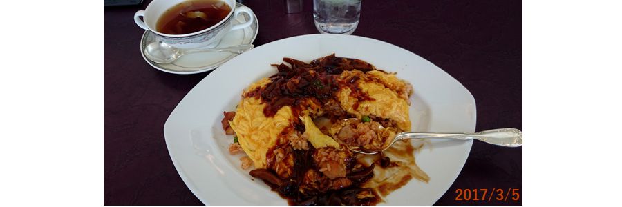 ３／５食事をしながら.jpg