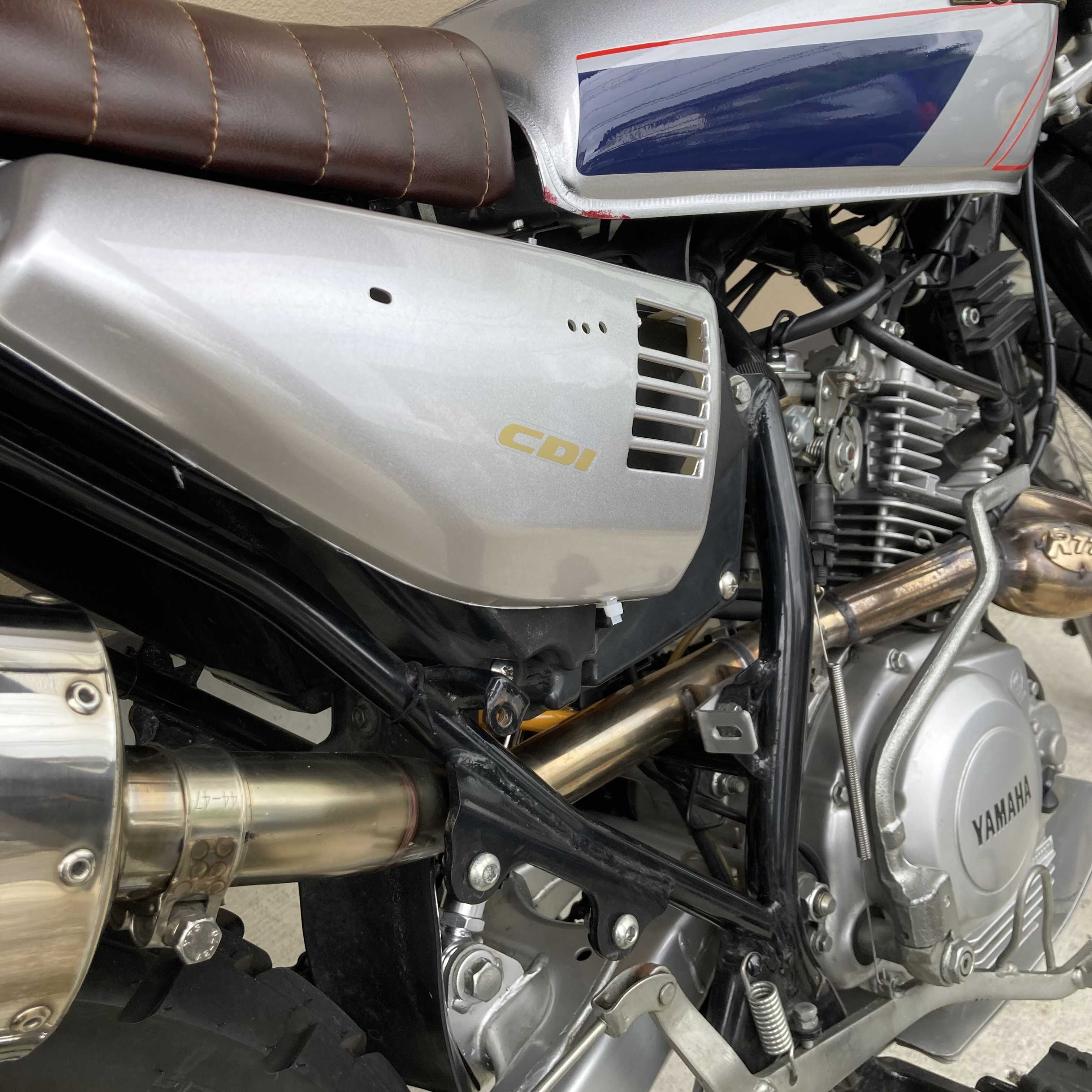 右サイドカバー交換 | XTZ125とジムニーの日記 ---MOON'S--- - 楽天ブログ