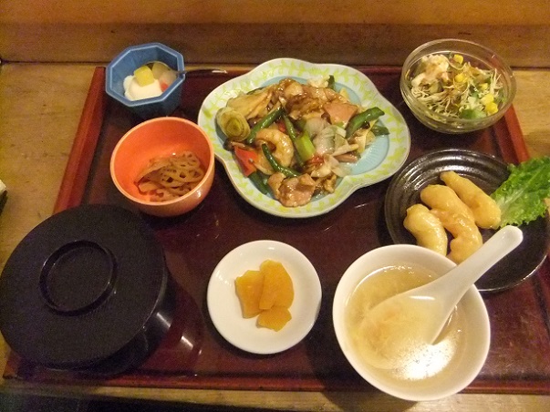 栗原４丁目・江戸一西新井館の選べるランチセット