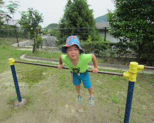 見てて