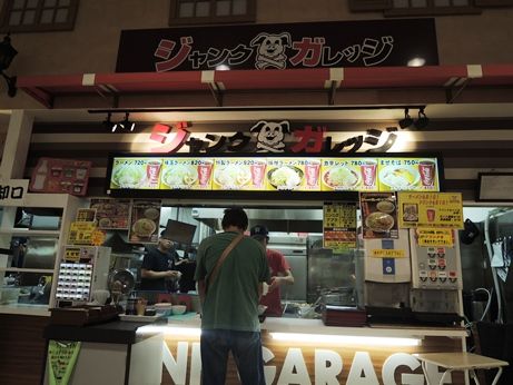 ラーメン ジャンクガレッジ イオン北戸田店 2013 5 26 新型ノア