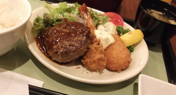 ロイヤルホスト
