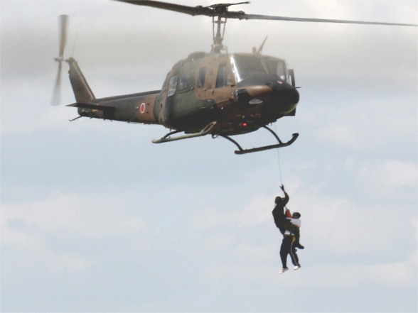 IMG_2124 救助吊り下げ.jpg