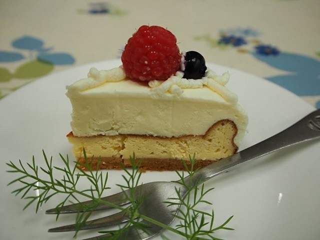 クリスマスケーキin12月例会２.jpg