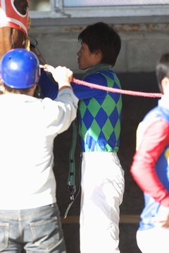 装鞍中