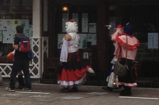costume-play-1.jpg