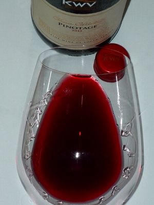 KWV Classic Colection Pinotage 2015 glass.jpg