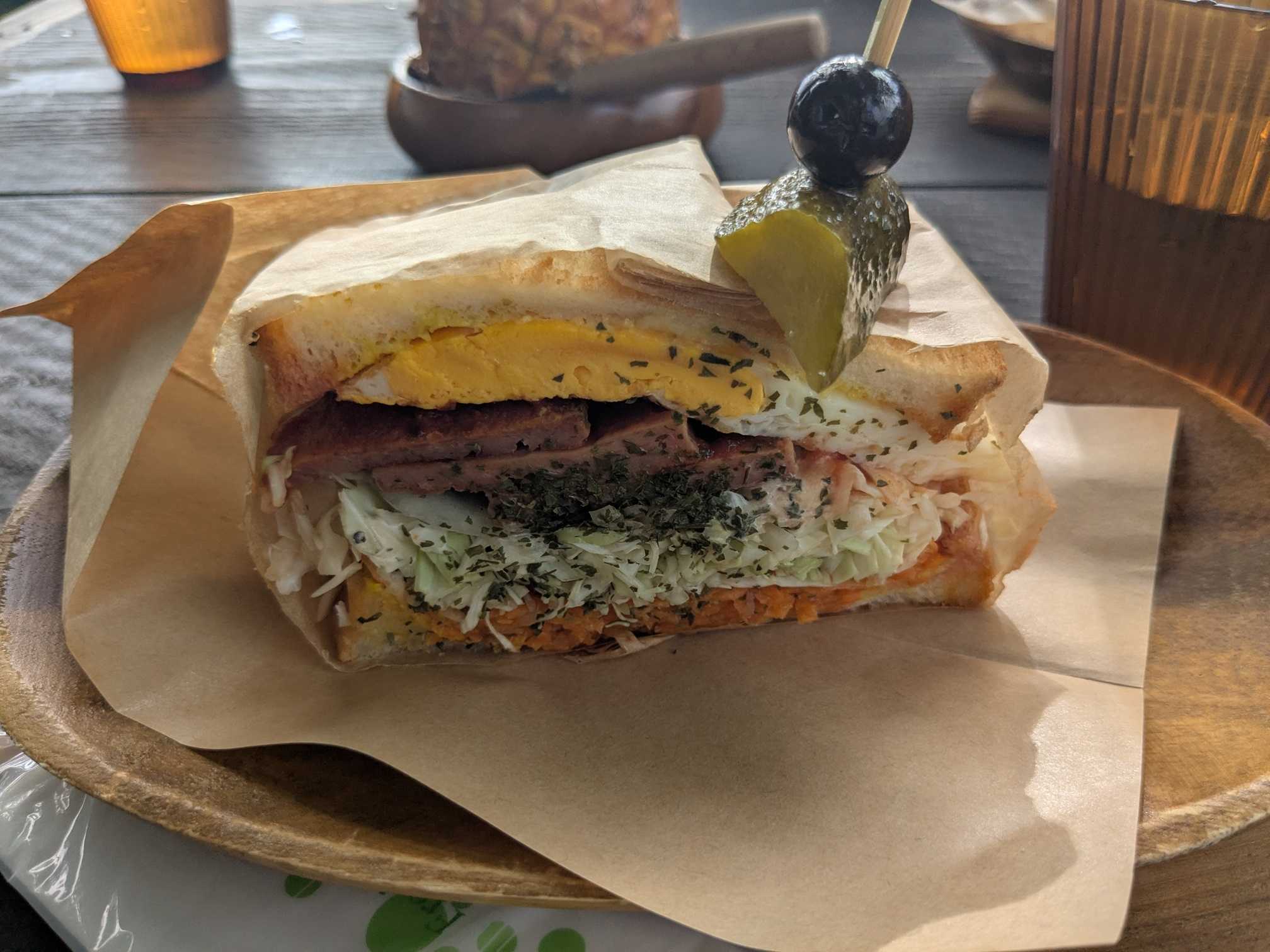 西表島　k子連れカフェ　西表の少年　