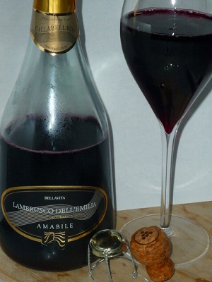 Galla BellaVita Lambrusco Rosso Amabile NV glass.jpg