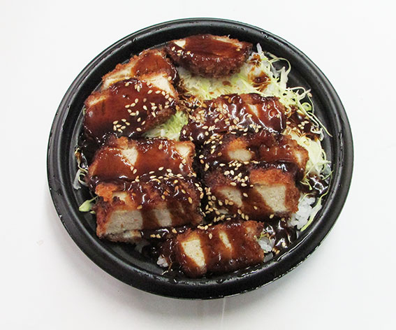 ローソンの「厚切りロースのソースかつ丼」♪