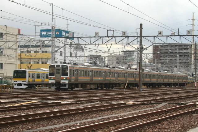 EF65 1118ロンチキ& 211系交検回送& 水戸ホキ工臨2