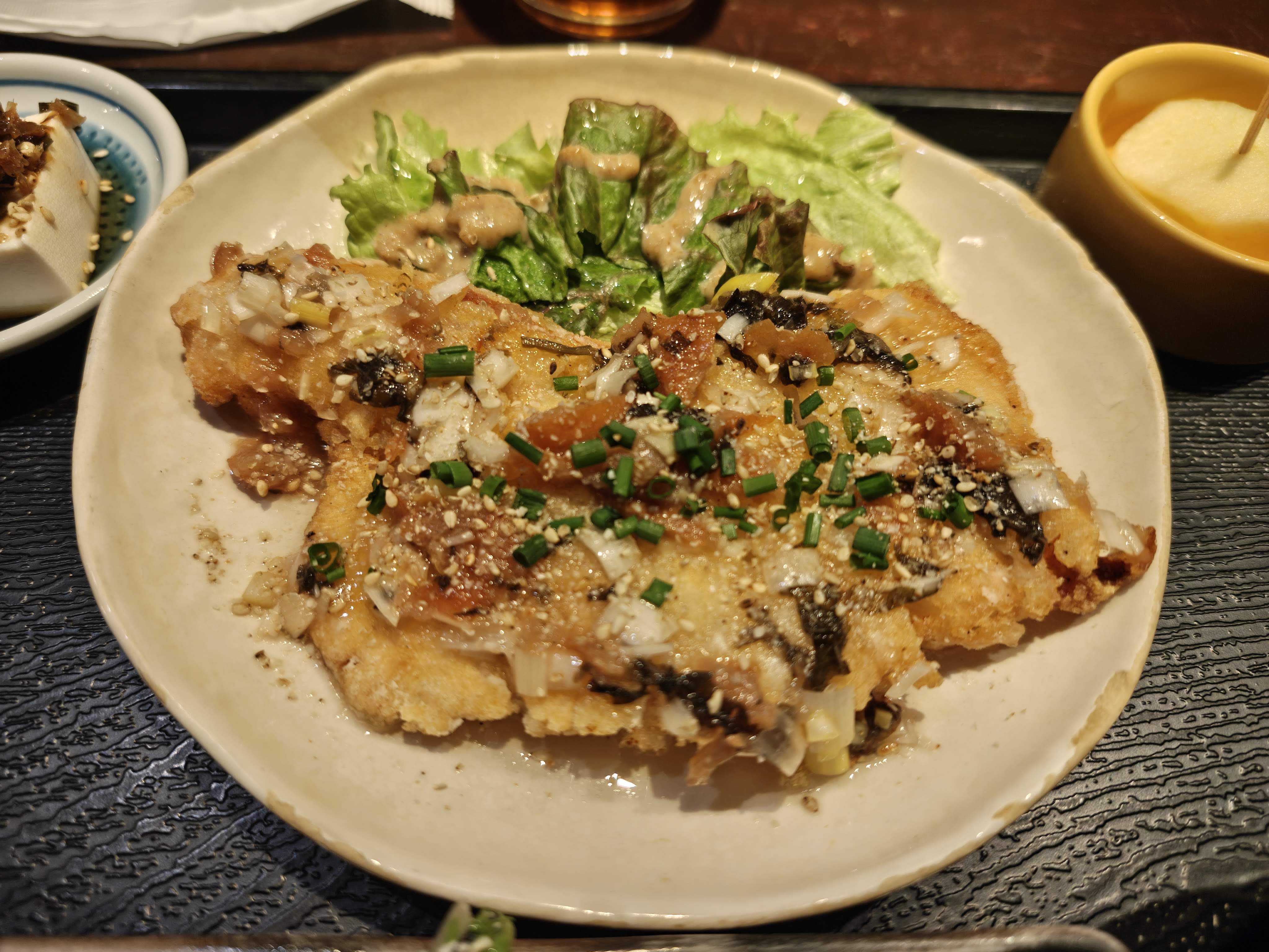 新橋・虎ノ門　居酒屋 ぐいん　ひとりランチ　鶏の竜田揚げ たたき梅だれ