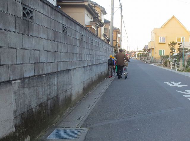 20160108大相模小学校交通安全オジサン０３