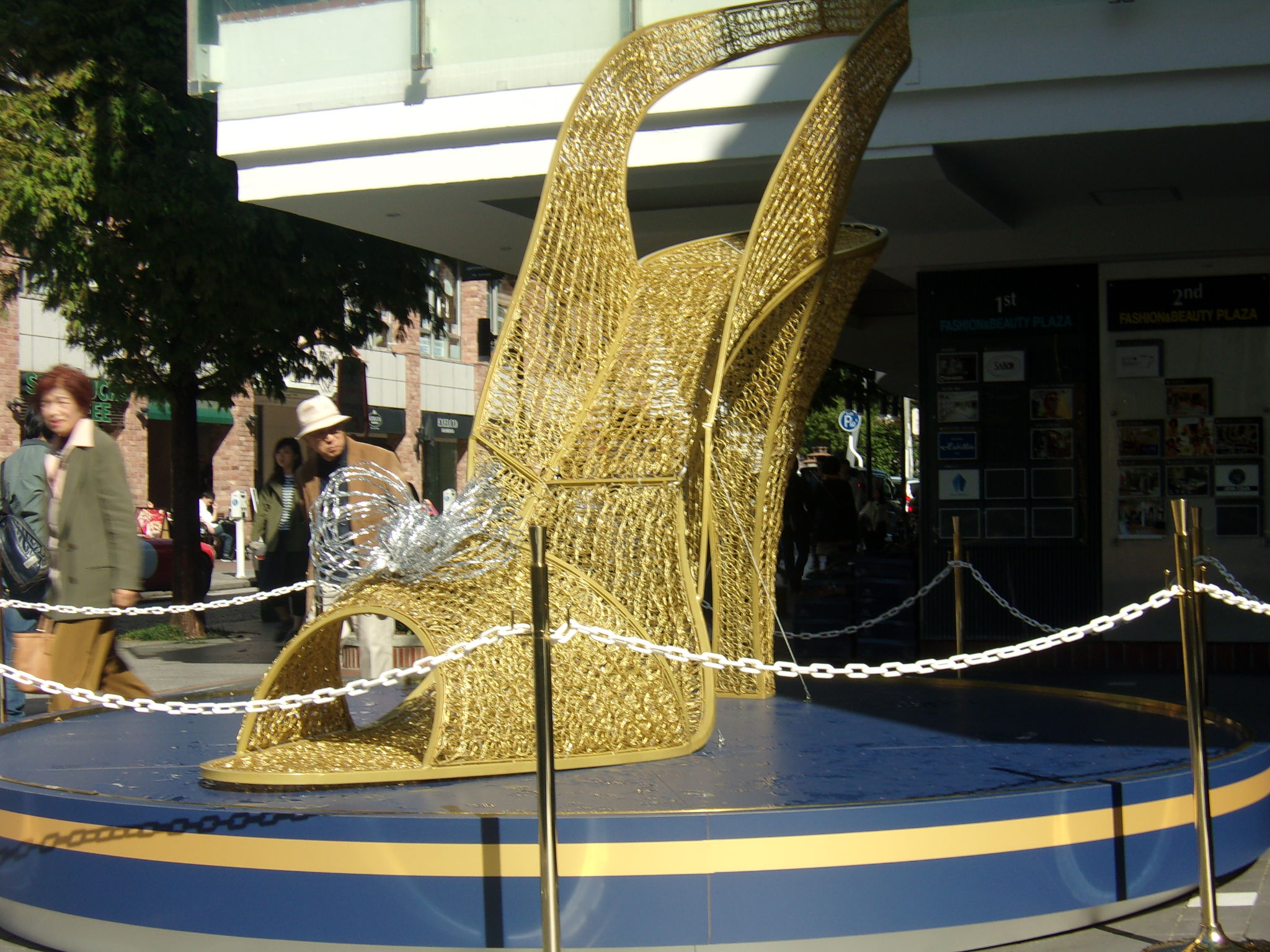 元町ヒール.JPG