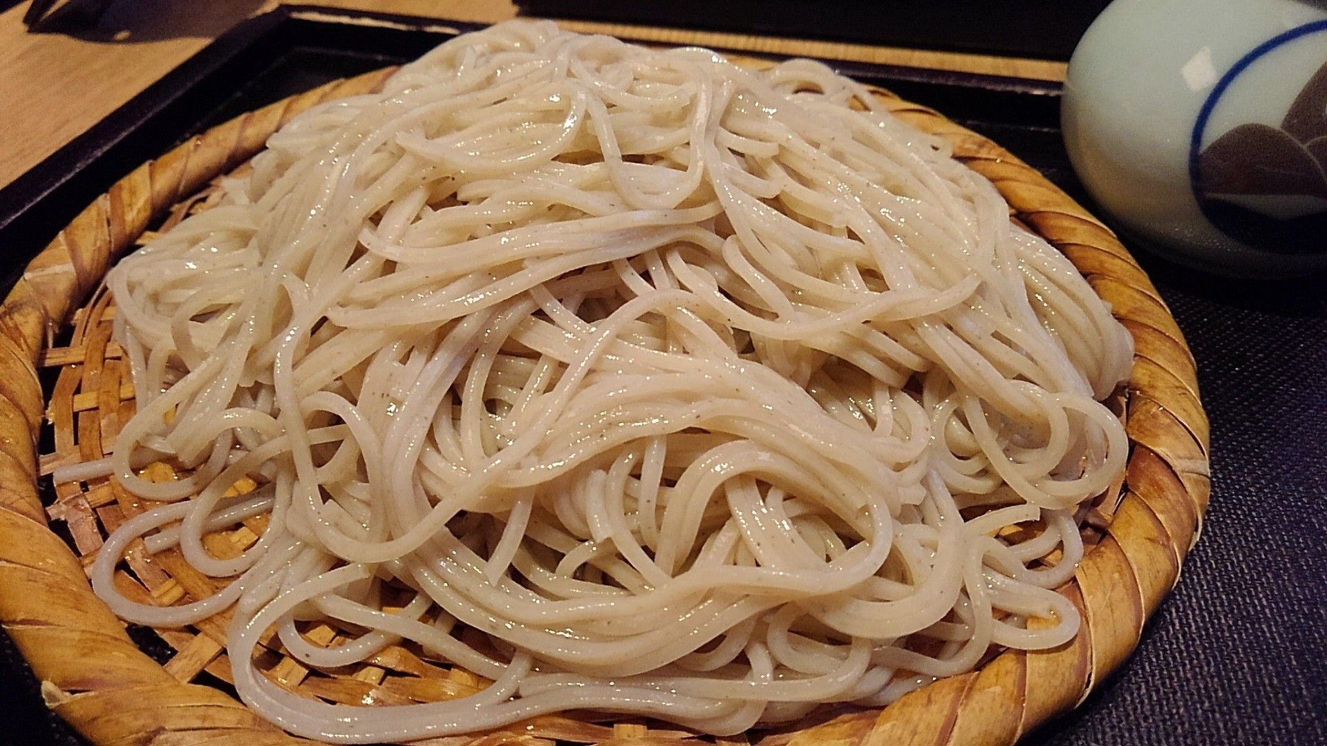 とろろせいろそば 大盛（1,250円）〈蕎麦前 山都（東京都港区