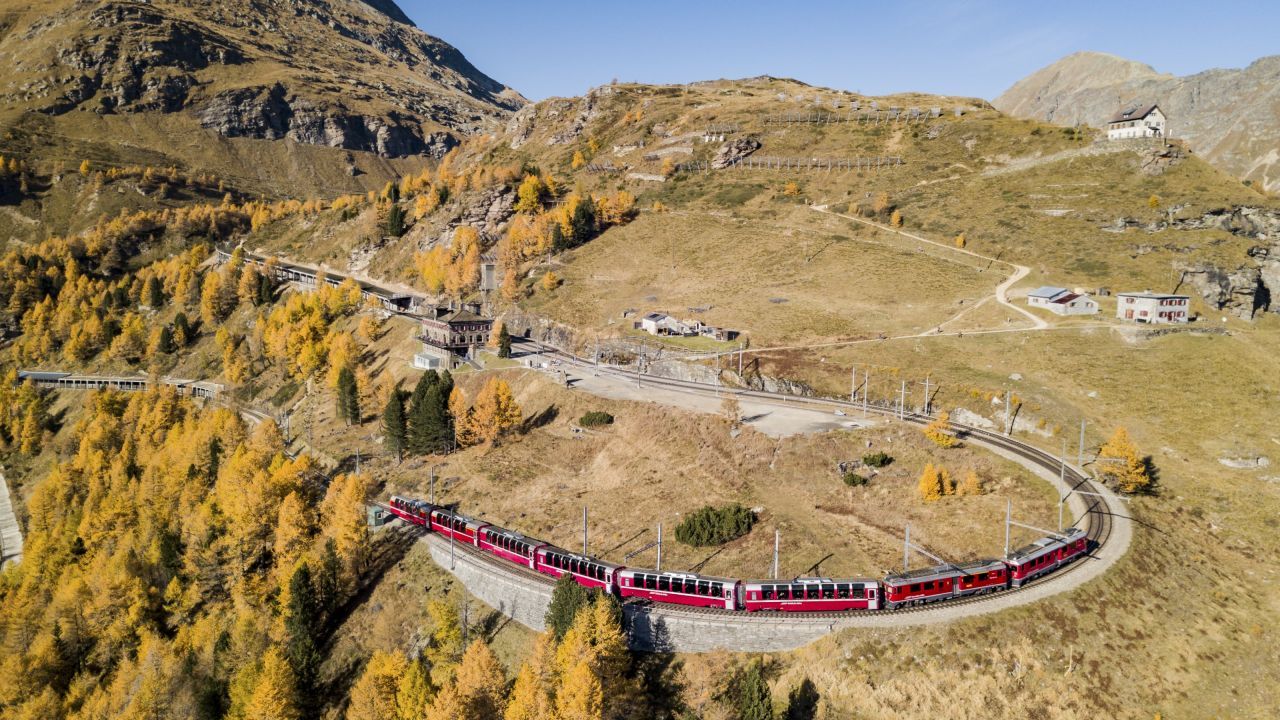 一度は乗りたい世界の鉄道 ベルニナ急行 ティラーノ クール 多岐さんのブログ 楽天ブログ