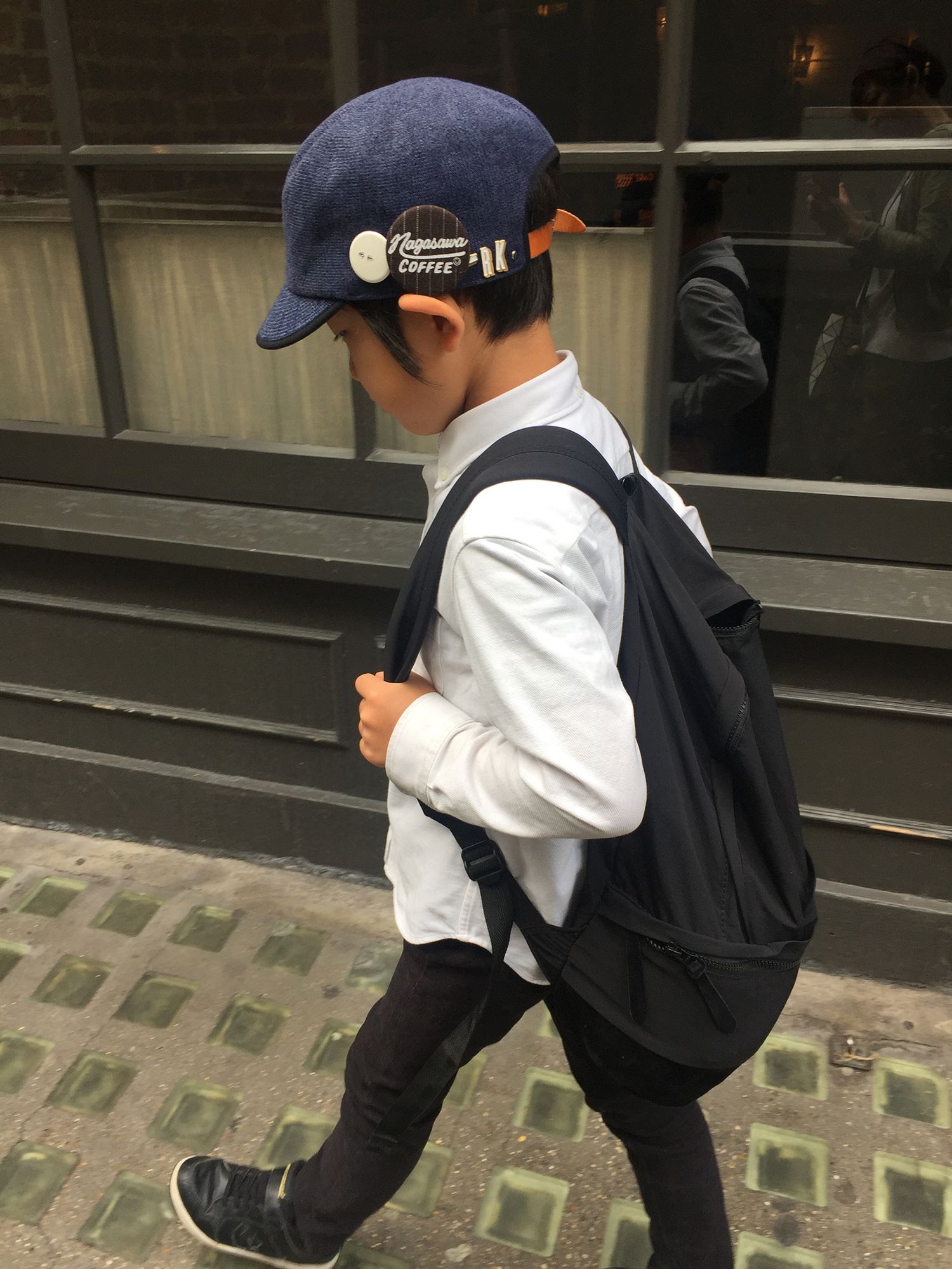 モノトーンインテリアの中での育児 子ども服 Ark 狭小住宅の な 暮らし 楽天ブログ