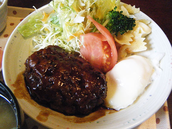 プランタンの「ハンバーグ」-2♪