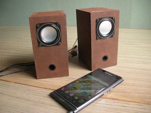 ダイソーの300円スピーカー ジョニーのねこまみれ日記 楽天ブログ