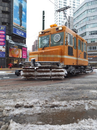 gr20160303-x100172-hok-sa-tram-nishi4-yuki11.jpg
