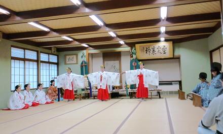巫女舞３.jpg