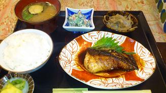ブリ定食